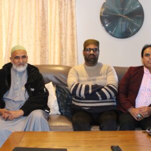 شہزاد احمد کی رہائش گاہ پر ظہرانے کا اہتمام، منہاج القرآن آئرلینڈ کے ایگزیکٹو عہدیداران کی شرکت۔