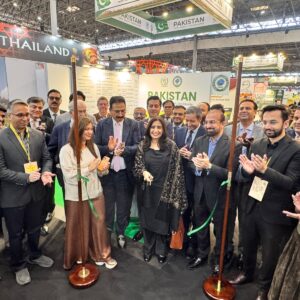 فرانس کے شہر پیرس میں بین الاقوامی فوڈ نمائشوں، سِیال پیرس 2026 جاری